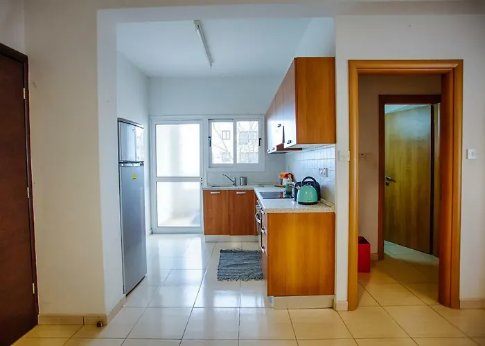 Yippee! I Town Center * Ларнака